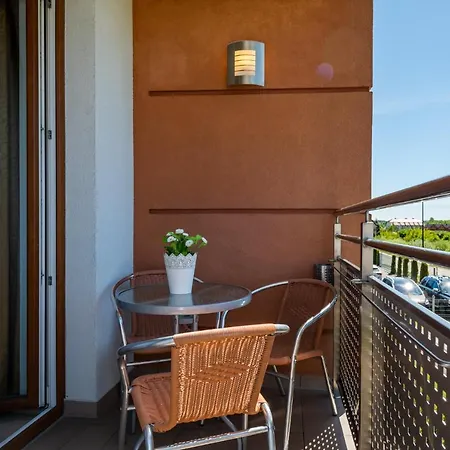 Nautilus Konukevi 3*